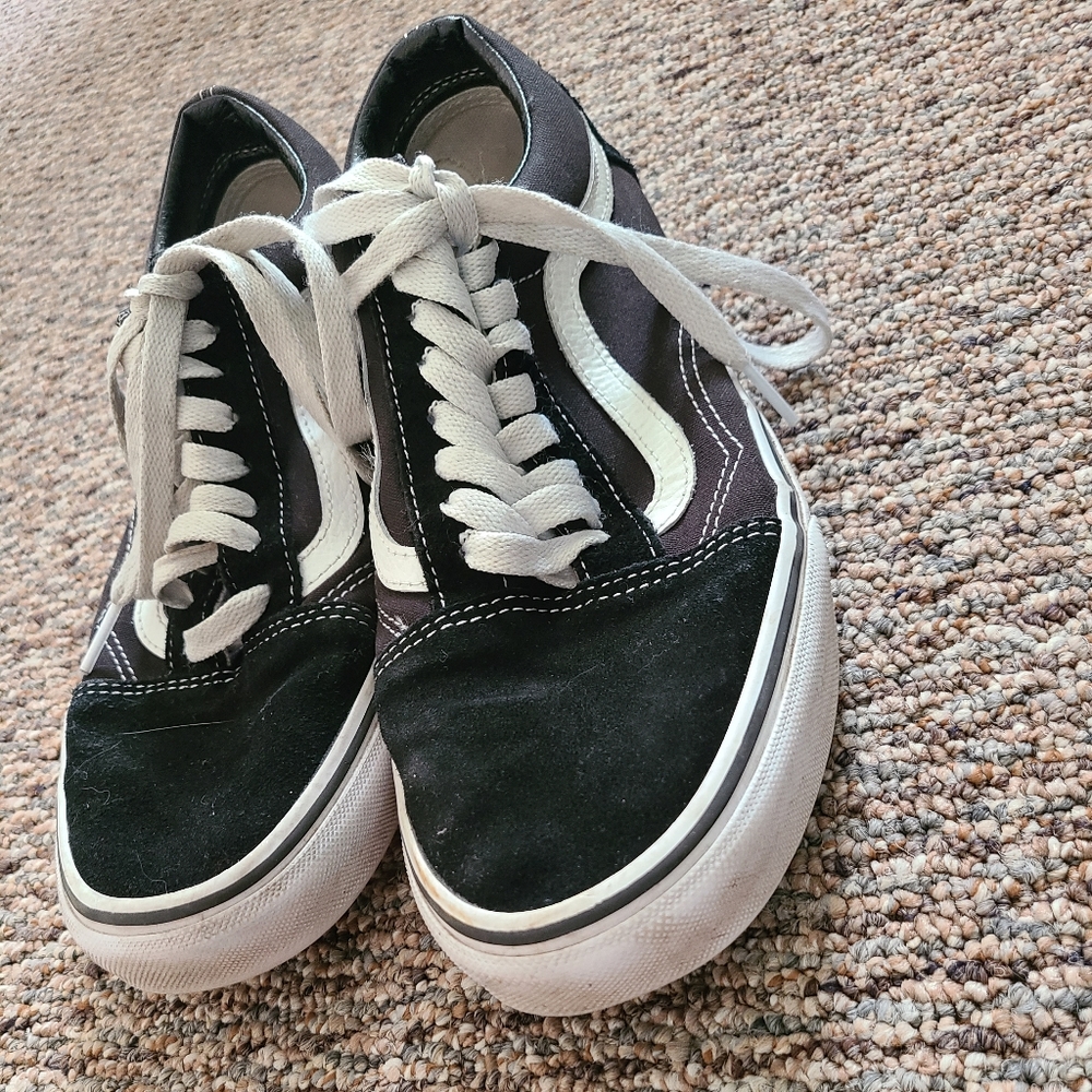 Shoes - Picture 6 of 6